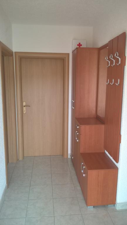 Apartmani Ramljak Marina Luaran gambar